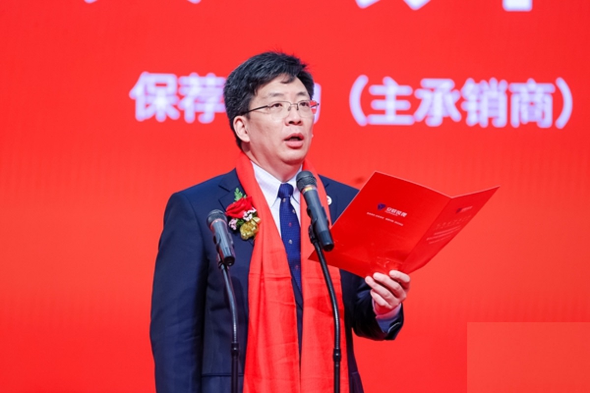 珠海2021年第一家A股企業(yè)掌門：50歲IPO敲鐘，成為創(chuàng)業(yè)板第1001股